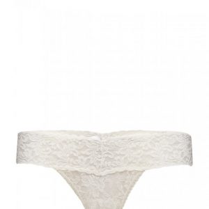 Hanky Panky Low Rise Thong Signature Lace Stringit